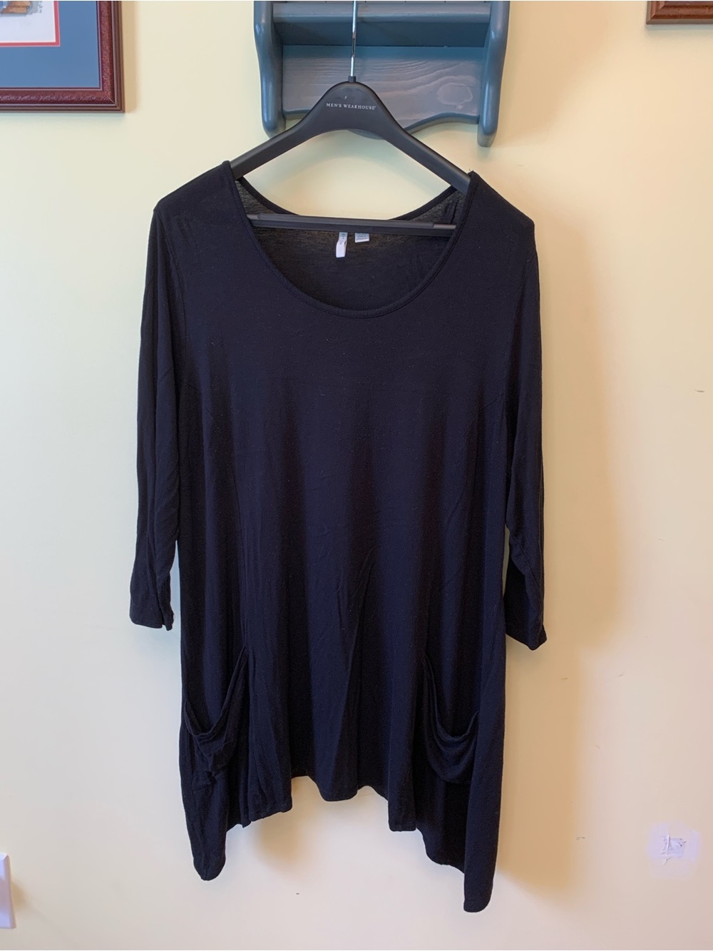 Women's Black Scoop Neck Tunic with Front Pockets